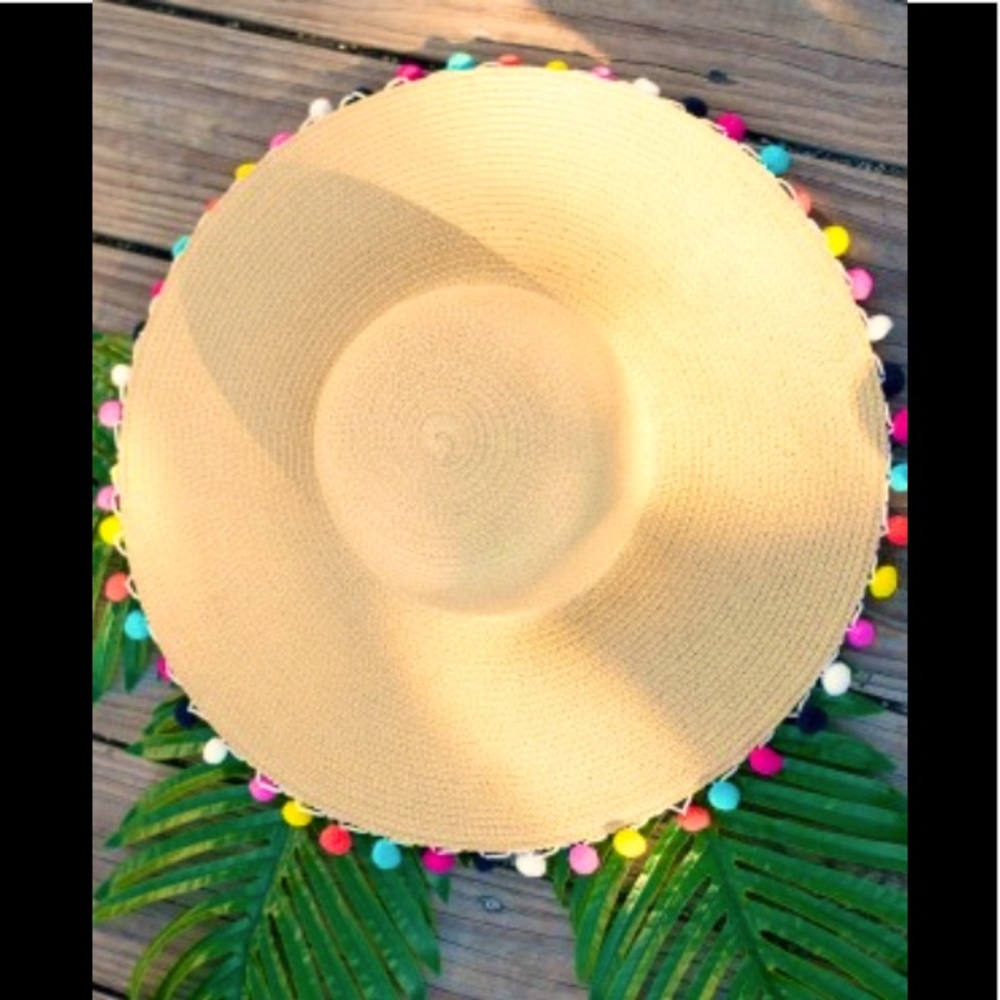 NWT Viv & Lou Multi-Color Pom Pom Floppy Hat🌞👒🏝😍